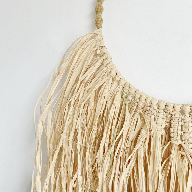 Vintage-style Raffia Wall Decor