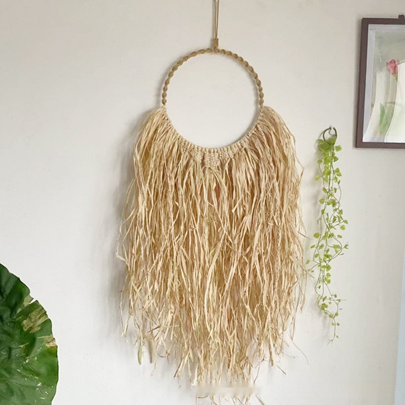 Vintage-style Raffia Wall Decor