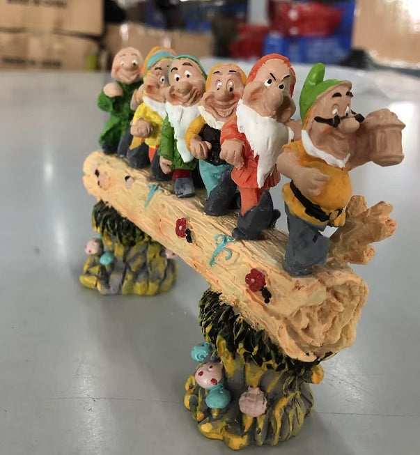 Resin Seven Dwarfs Garden Decor