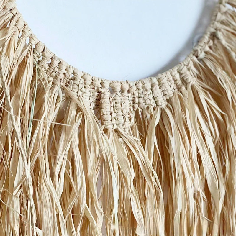 Vintage-style Raffia Wall Decor